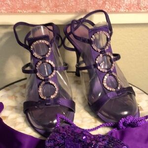 💜Stunning Purple Satin & Rhinestone Nine West Heels💜